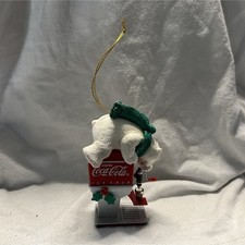 Ornement ours polaire Coca-Cola plastique blanc rouge vert thème soda signe