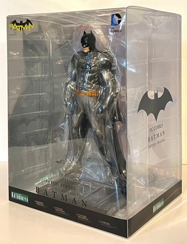 Kotobukiya DC COMICS BATMAN ArtFX Statue/Figure (Brand New) - Picture 3 of 12