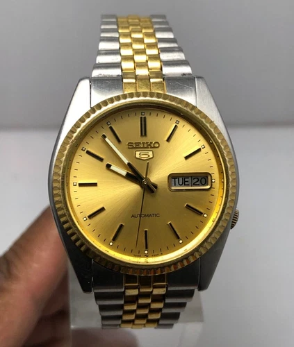 Vintage Seiko 7009-3110 Automatic 21 Jewels Two Tone Men's Wristwatch