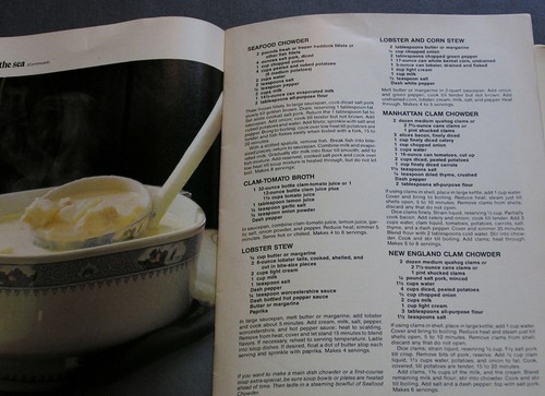 Vtg Seafood Treasures & BHG 150 Best Seafood Recipes - 1980's - Picture 3 of 12
