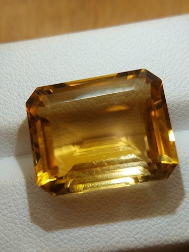 Large luminous citrine gemstone - faceted natural golden Quartz 19.95 CTS - Bild 3 von 16