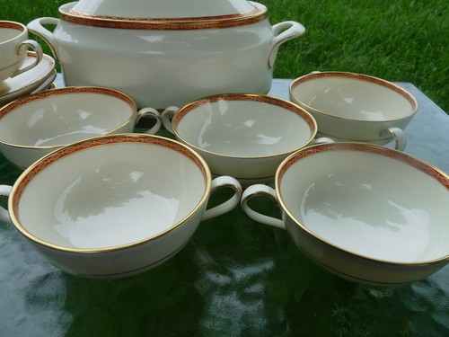 MINTON England CARLTON Service for 6 SOUP SET Tureen + Cream Soup Bowls Saucers - Picture 2 of 12