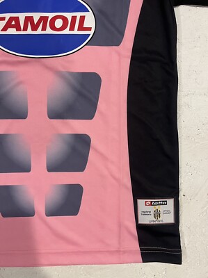 Juventus Goalkeeper 02/03 Soccer Jersey - Lotto Pink Abs Athletic