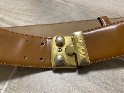 Moschino Brown Leather and Gold Buckle Belt Moschino Brown Shiny Leather Gold Tone Heart & Cows Buckle  main image 3