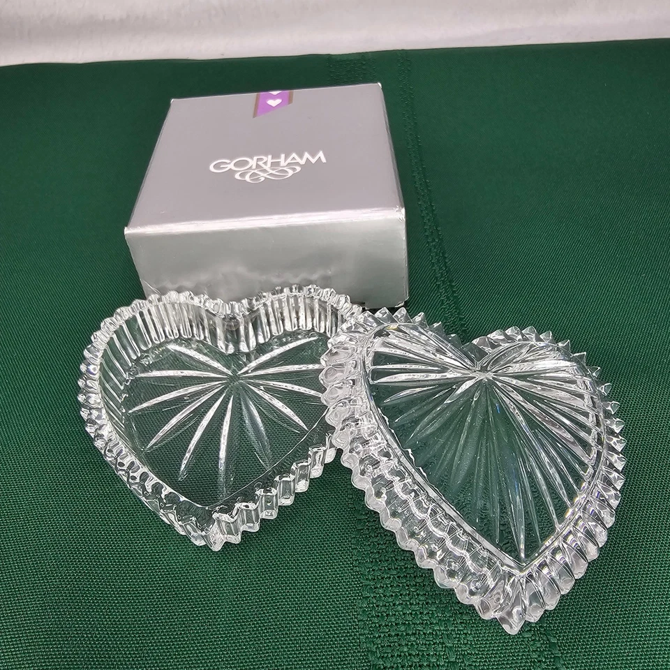 Gorham Crystal Heart Trinket Box with Lid Vintage and Original Box - Image 3 of 4