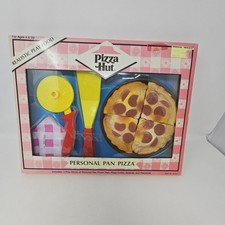 Vintage Pizza Hut Personal Pan Pizza Realistic Play Food Cutter Spatula Placemat