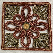 Vtg8" Square Woven Straw Wicker Boho Flower Power Floral Trivet Red Green Yellow