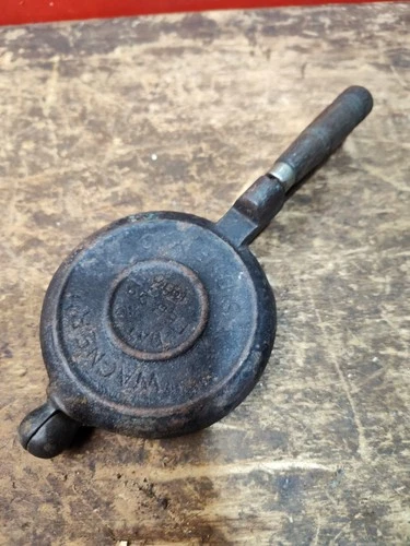 Wagner Mini Cast Iron Waffle Iron Paddles Store Display Salesman