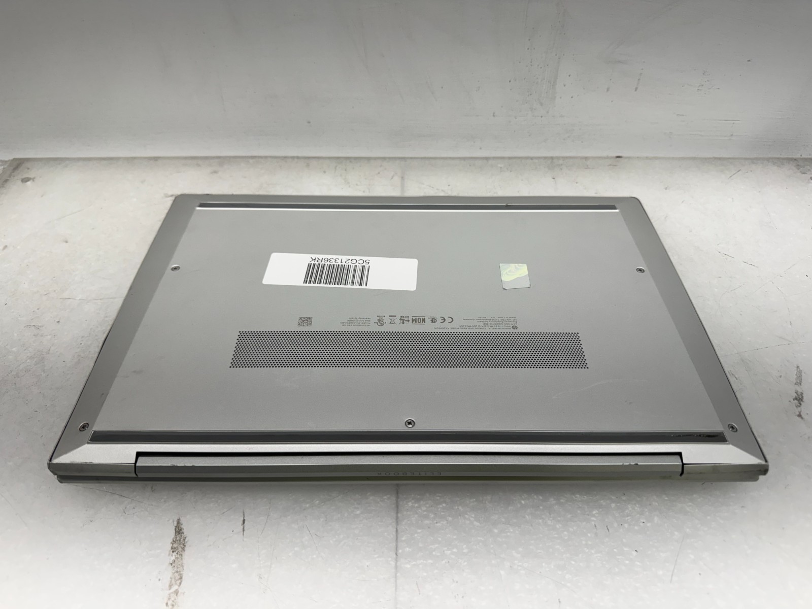 HP Latitude 840 G8, 14-Inch Laptop, with i5-1145G7, Windows 11 Home