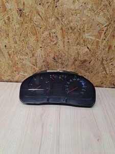 VW PASSAT B5 3B2 Kombiinstrument 3B1919880D 1.90 Diesel 85kw 1999 34902543