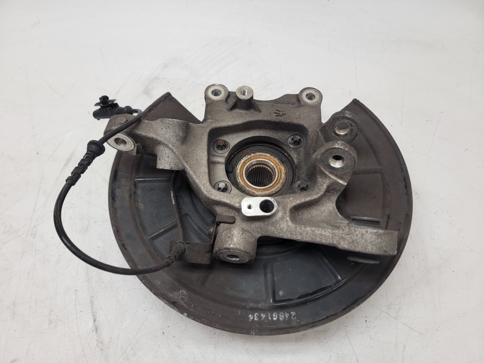 14-17 MASERATI GHIBLI M157 SQ4 AWD REAR LEFT SIDE SPINDLE KNUCKLE WHEEL HUB