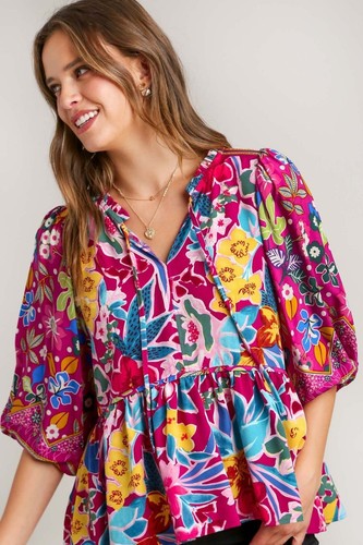 FASHNZFAB Full Size Floral Print Tie Neck Peplum Blouse Plus Size - 第 1/3 張圖片