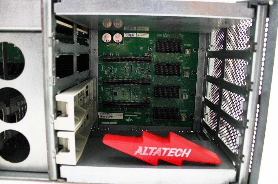 Sun Microsystems 541-0893 M4000 Motherboard Cage & System Board - Image 3 of 4