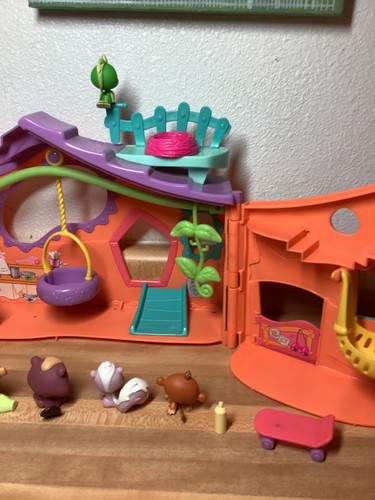 LITTLEST PET SHOP CLUBHOUSE PLAY SET w/ACCESSORIES - Picture 6 of 12