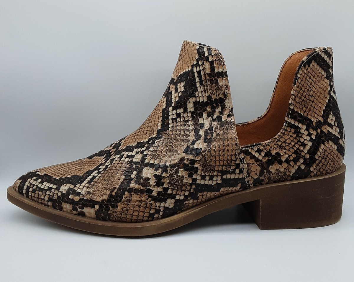 Steve Madden Womens shoes boots Size Snakeskin Booties Joella