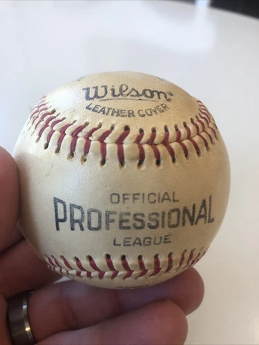 1980 Cincinnati Reds Team Signed Baseball  George Foster Ken Griffey Liebrandt