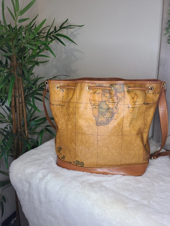 Bolsa ALVIERO MARTINI 1° CLASSE balde geográfico, couro italiano - Imagem 2 de 4