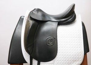 REDUCED-PRICE-USED-PRESTIGE-LC-17-33-BLACK-DRESSAGE-SADDLE