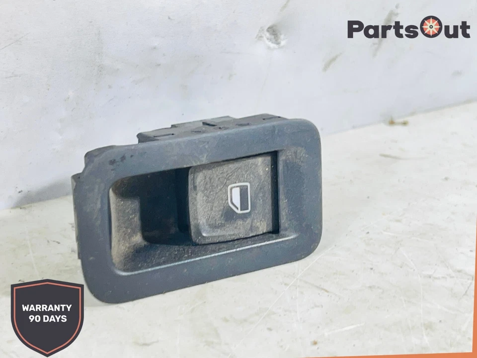 Interruptor de ventana trasera izquierda Volkswagen GTI 2015-2017 5GM868345 OEM Foto 2 de 4