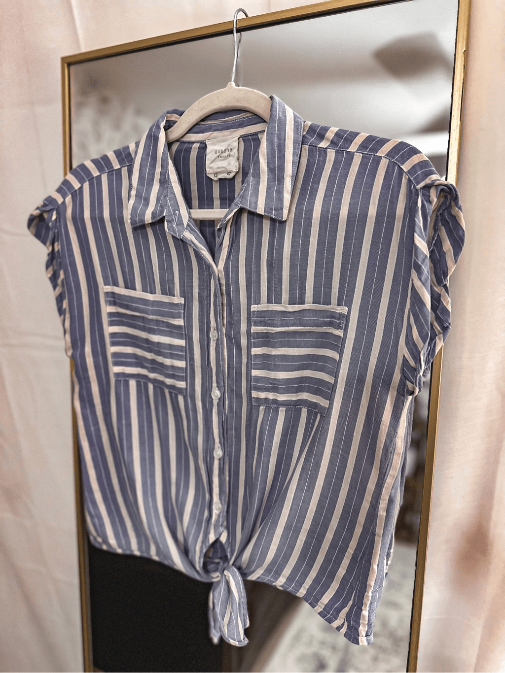 Francesca’s Harper button down - image 2