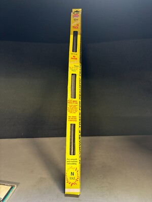 Model Power 4901 5-ct N-Scale Straight Curvable 29'' Sections - NOS!