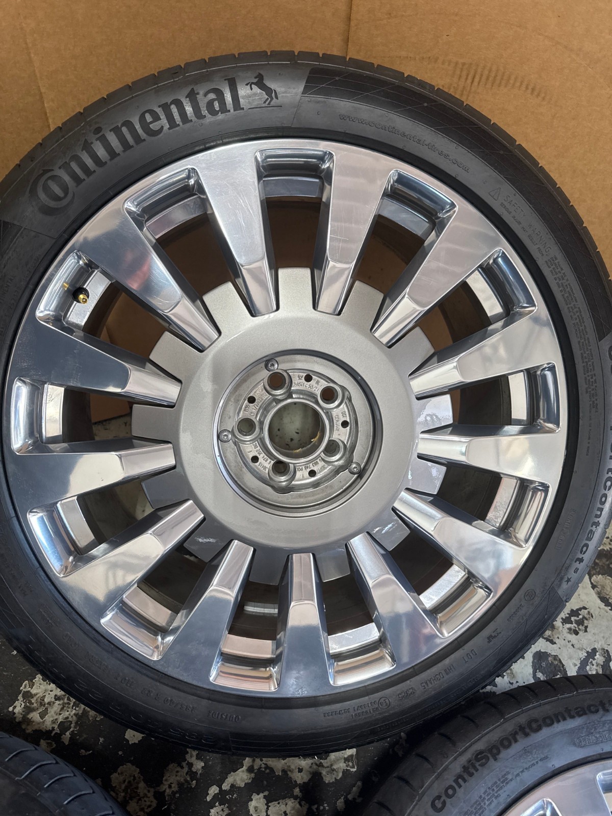 Rolls-Royce Phantom Wheel P/N 6883747
