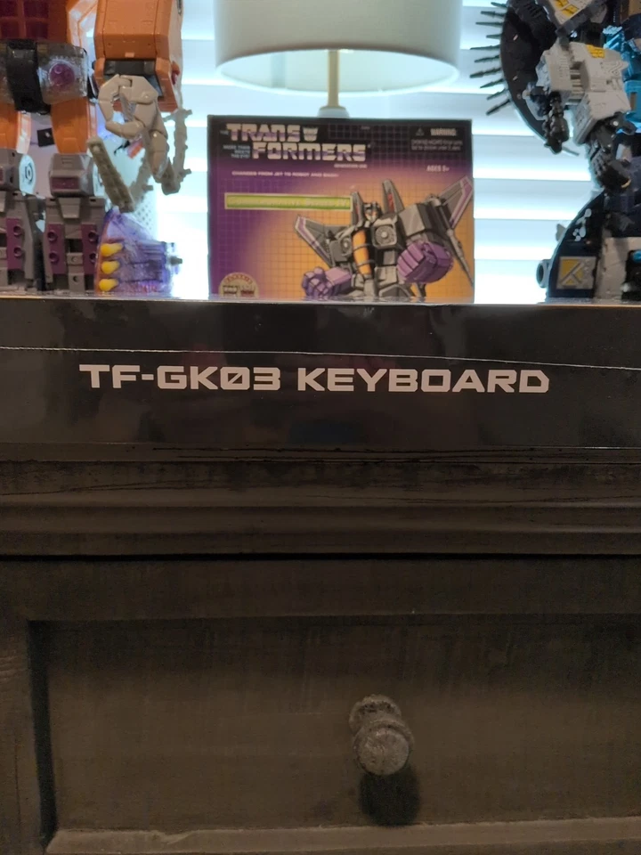 Bumblebee Custom Yellow  Gaming Wired Keyboard & Tri-Mode Gaming Wireless Mouse - Image 3 of 3