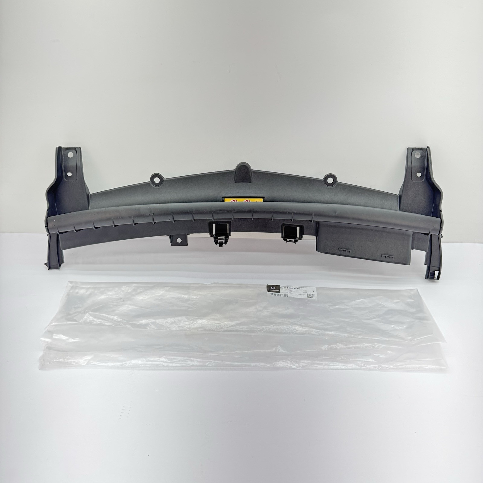 2020-2023 MERCEDES GLC300 X253 RADIATOR AIR INTAKE COVER BAFFLE