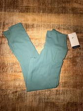 Women  s Nike XS Leggings Nike One High Rise 7/8 New With Tags