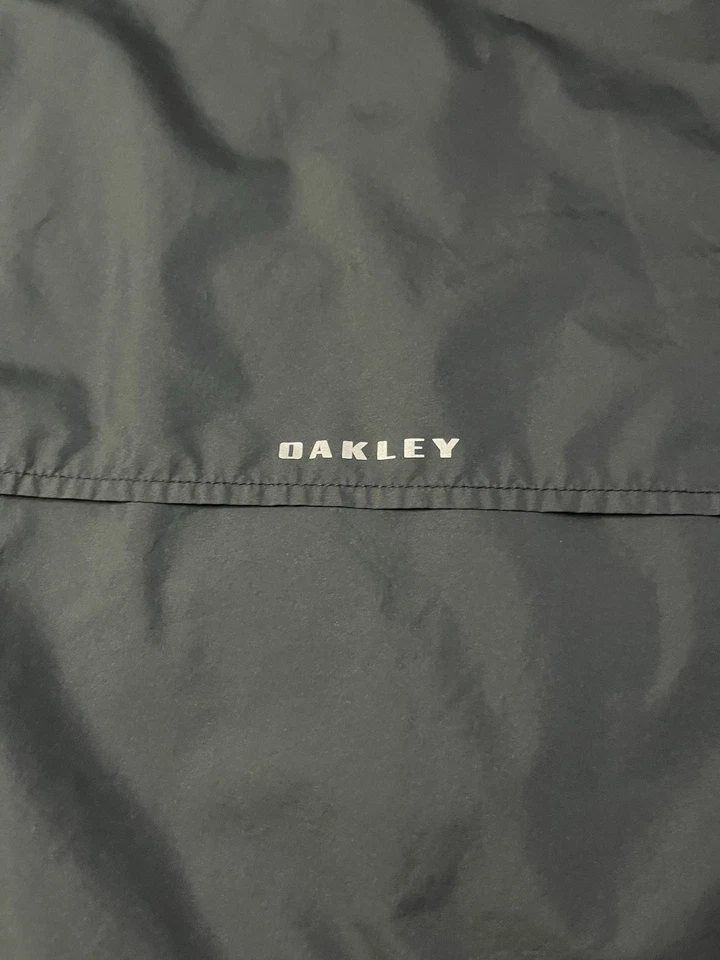 Oakley Windbreaker Men’s Large Black Full Zip Hooded Scatter Skull Tag - Image 3 of 4