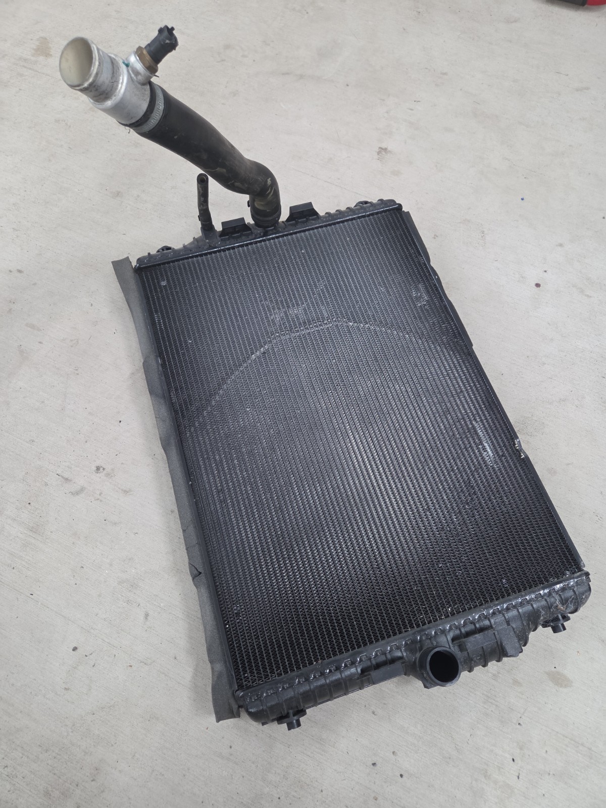 McLaren 650S 2015 Rear Right Radiator P/N 11L0360CP