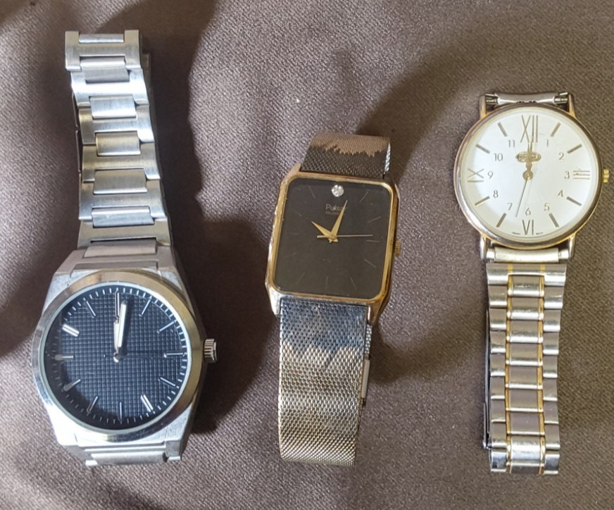 WATCH BUNDLE - UNTESTED - FOR PARTS - image 3