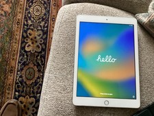 Apple - iPad (5th generation) WiFi - 32GB - A1822 - Space Grey - Good Condition