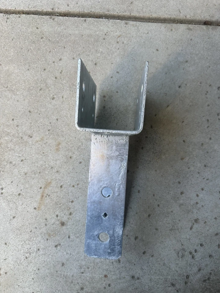 Simpson Strong Tie CC44HDG-5 Simpson Strong-Tie 4X Beam, 4X Post Hdg Column Cap - Image 3 of 4