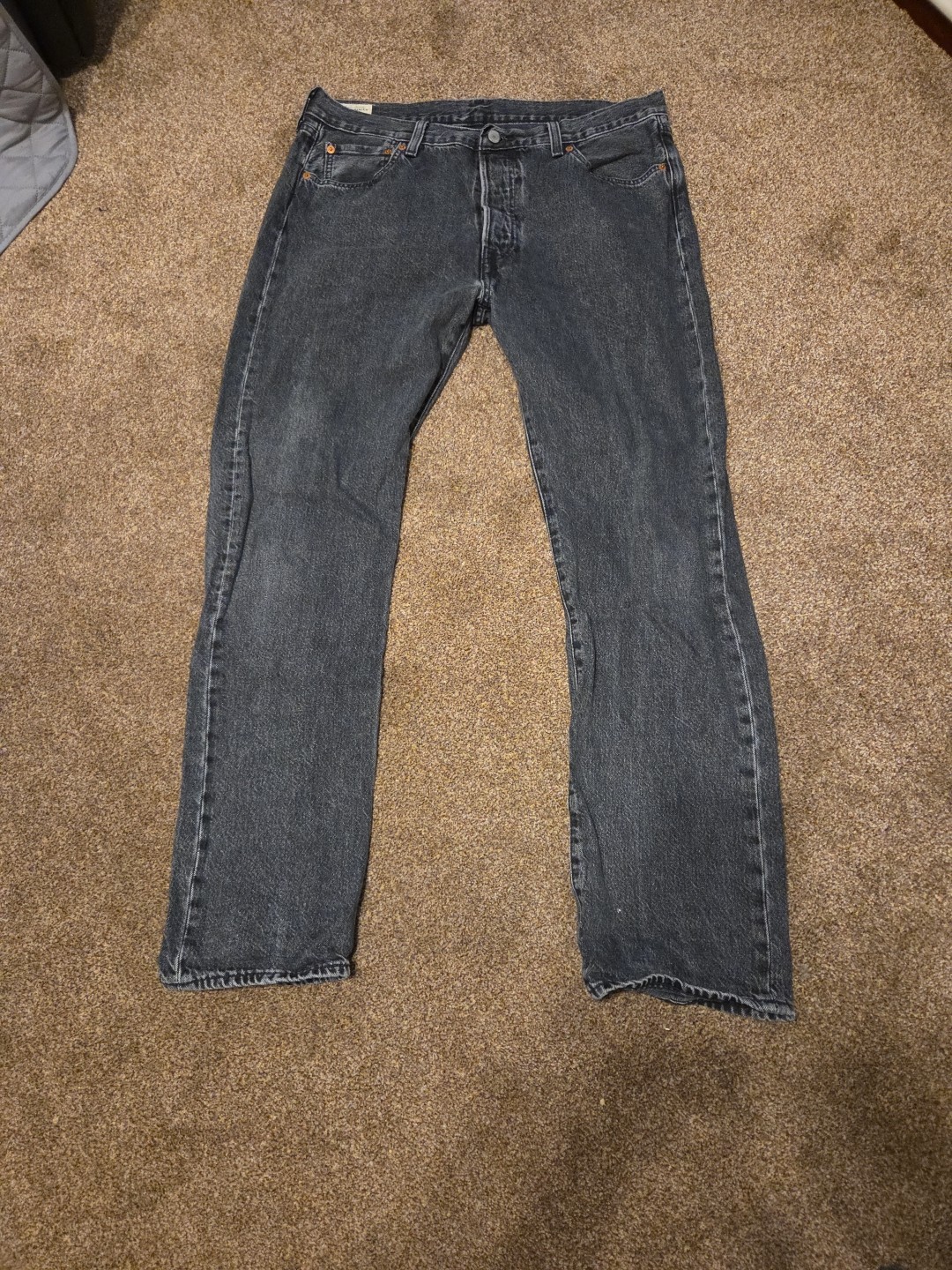 Picture 1 of 6