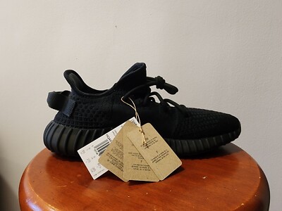 Men’s New Yeezy Boost 350 V2. Size 9.5. NEVER WORN. Adidas Yeezy Boost 350 V2 Low Bone HQ6316 Size 9.5M Brand  main image 3