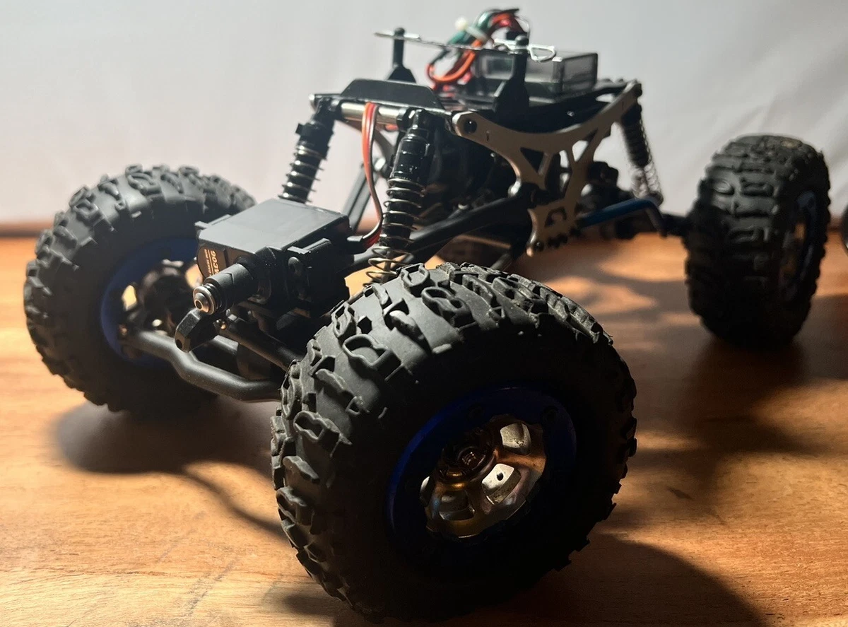 Losi mini rock sale crawler