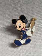 DISNEYLAND  PARIS  MICKEY MOUSE OSCAR WALT DISNEY  PIN