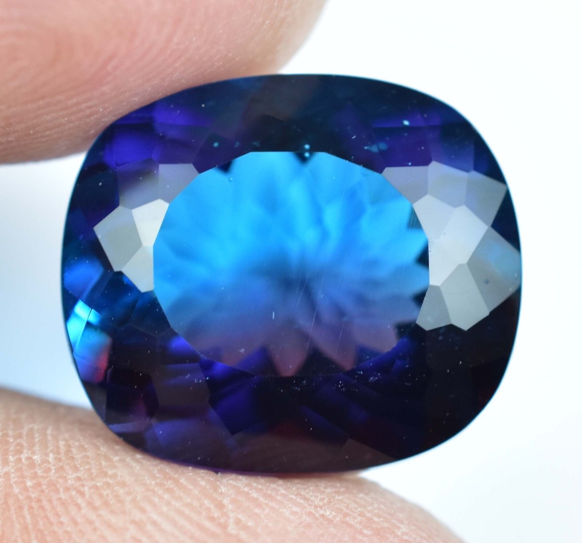 Natural Bi-Color Sapphire 12.85Ct Flawless Certified Rarest Color