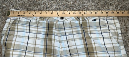 Hurley Plaid Chino Shorts Men’s Size 38 Cream Blue Casual Flat Front Logo 9” - Picture 4 of 20