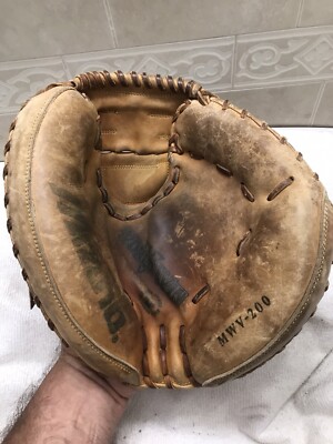 Mizuno MWV-200 World Win Thick & Tough 33” Baseball Catchers Mitt