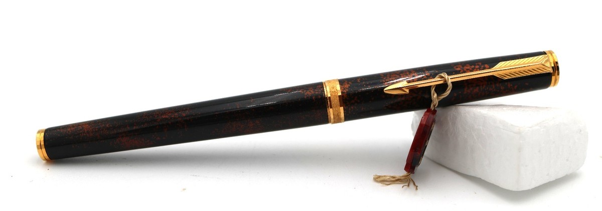 1983 Parker Premier Fountain Pen, Chinese Lacquer 18K 