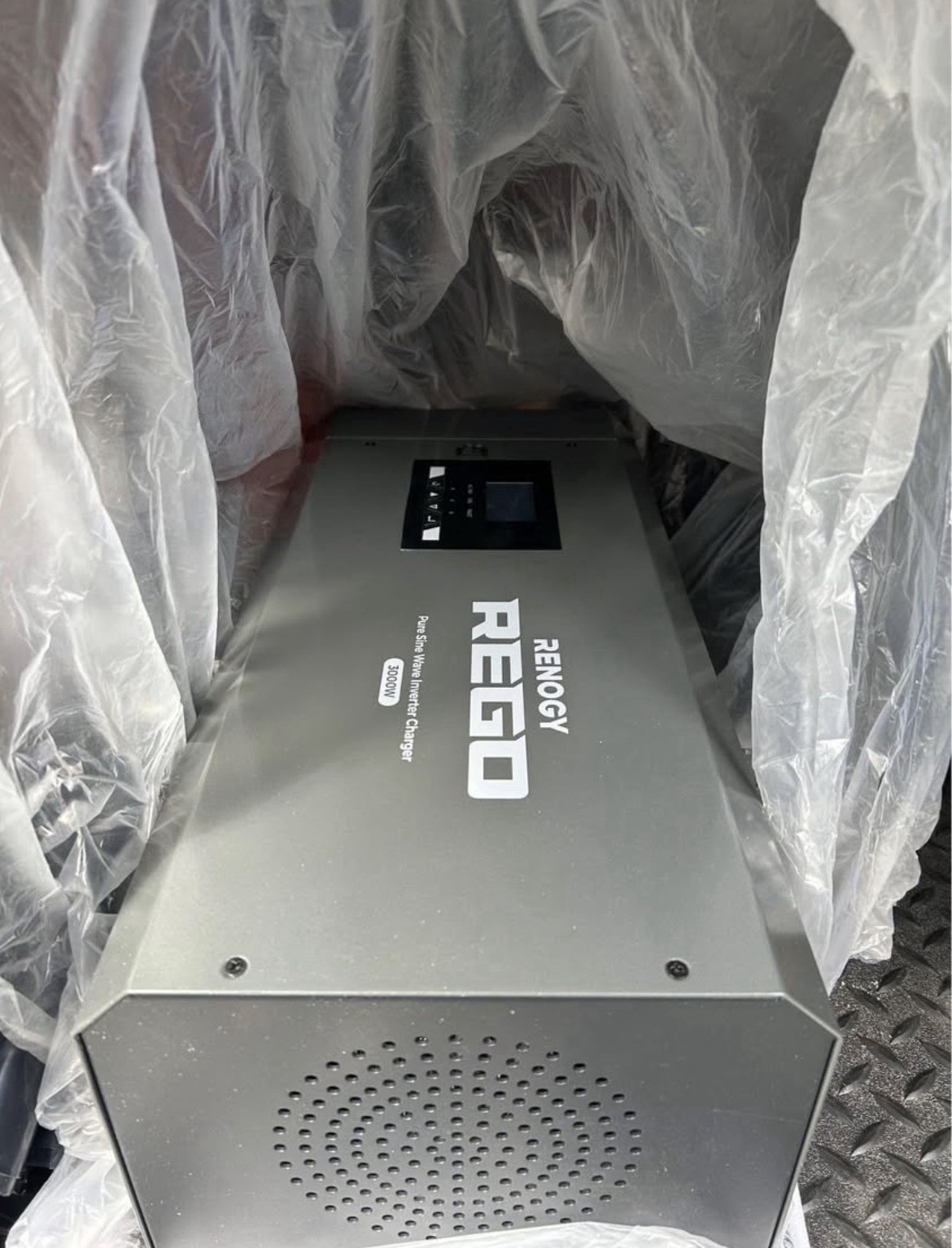 Renogy REGO 3000W Pure Sine Wave Inverter Charger, LCD Display 12V DC to 120V AC