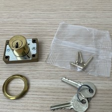 Union J4147-PL-1.75  Brass Cylinder  Cupboard / Drawer Lock   ( new old stock )￼