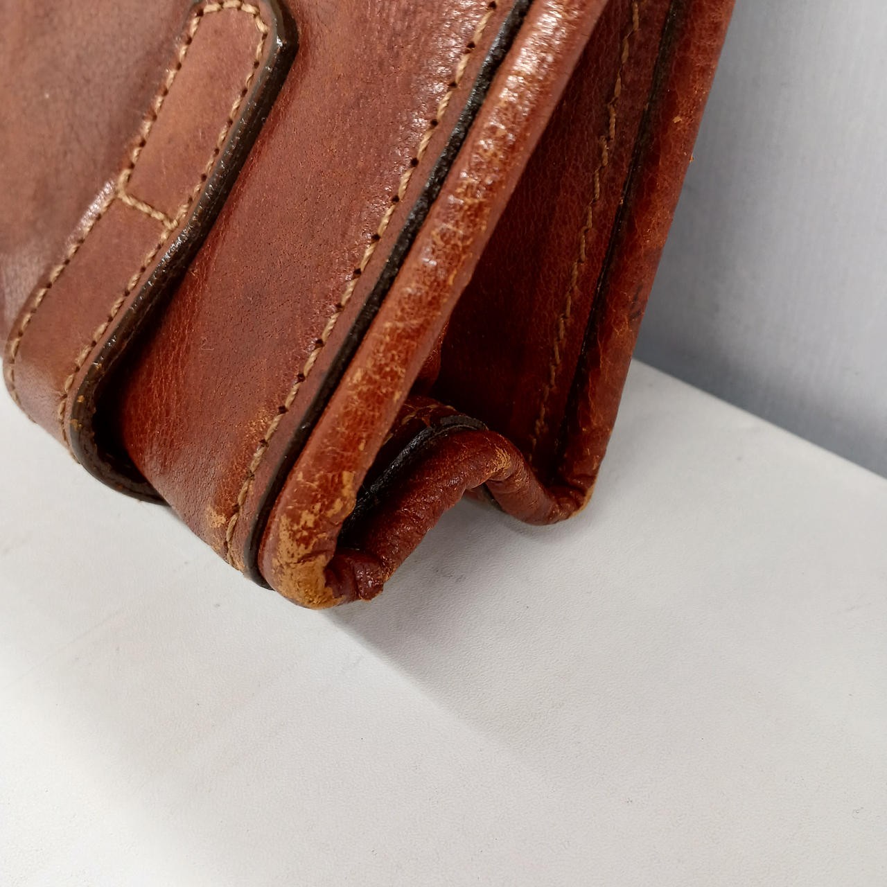 Second Bag Model BRN Condition Considered LUGGAGE - image 4