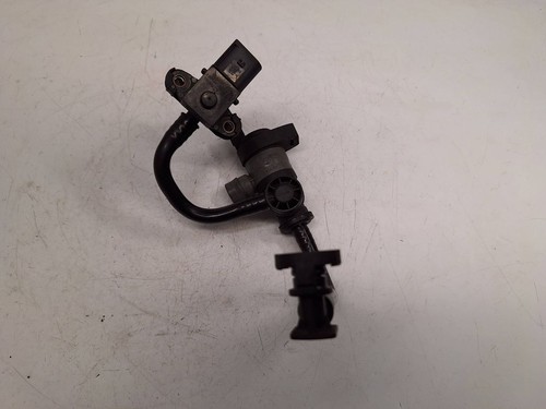 BMW X3 F25 2015 Benzin 225kW Entlüftungsschlauch 7636155 ATA87807