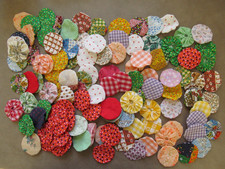 Vintage Fabric YoYo Quilt Craft Lot 114 Piece Handmade Suffolk Puffs Mixed Print