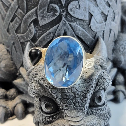 Vintage Periwinkle Blue Quartz Ring Faceted Oval with Onyx Silver 925 Size 6-7