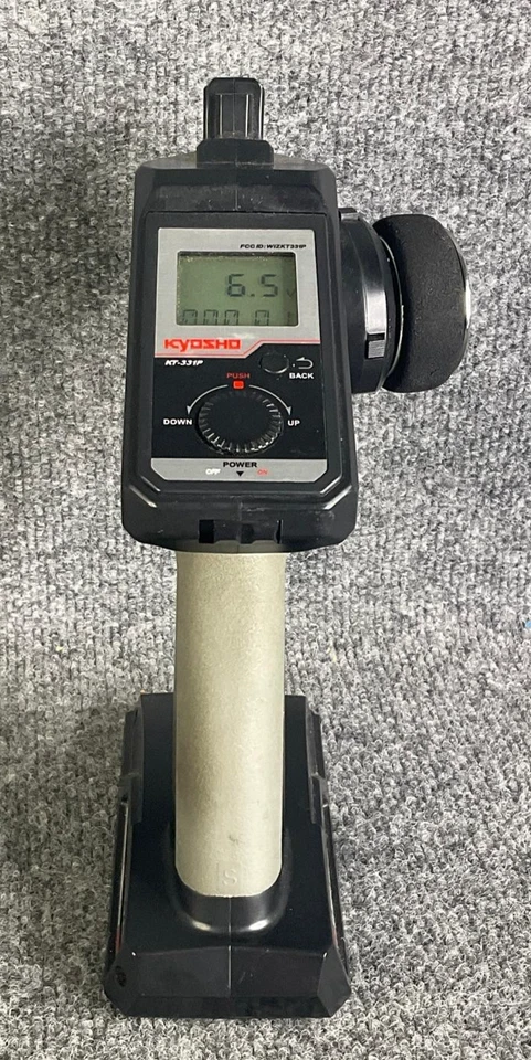 Kyosho Syncro KT-331P 2.4GHz 3 canais transmissor controle remoto sem receptor - Imagem 4 de 4