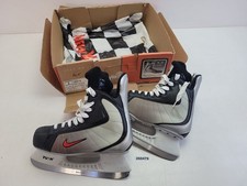 Paar Schlittschuhe Nike V2 hockey Winter Sport 6EE Gr&ouml;&szlig;e: 40,5 #260479